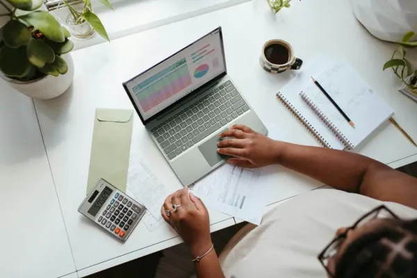 Aplikasi Mobile Fintech PaySmart Indonesia